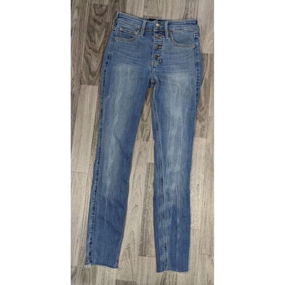(3/$35) Hollister Size 00 High Rise Cropped Skinny Soft Stretch Button Fly Jeans - Picture 1 of 12